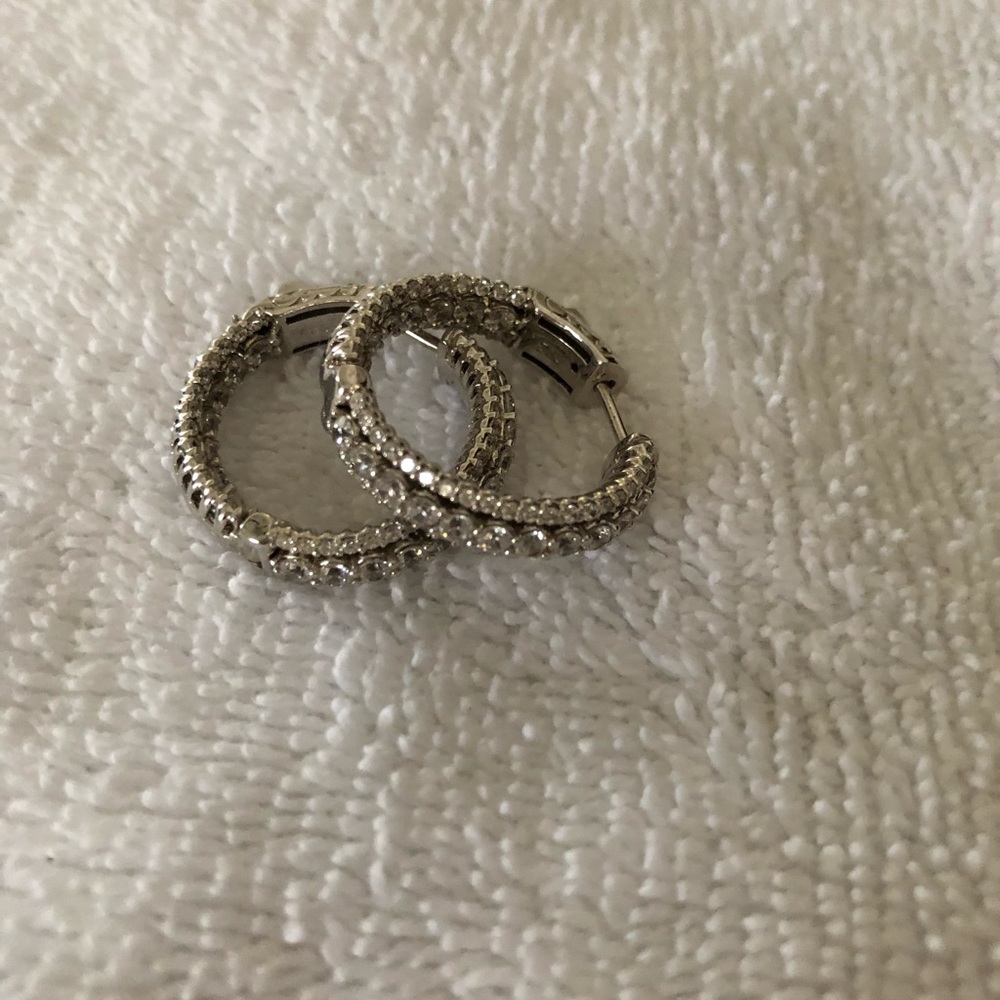 Ear rings/ hoops